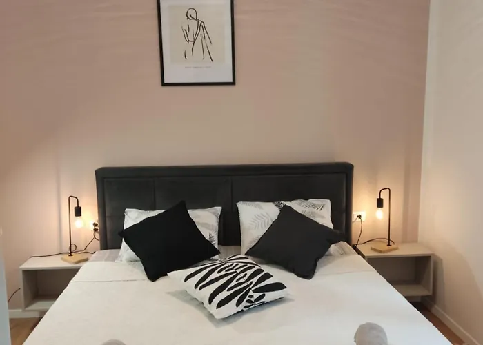 Appartement Lux Arena Ema *