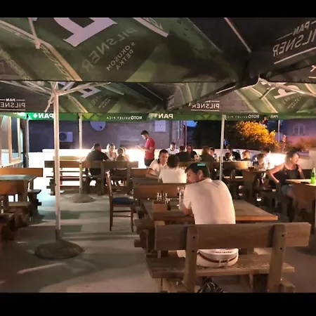 Lux Arena Ema Apartmán *