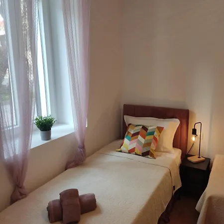 Lux Arena Ema Apartament *