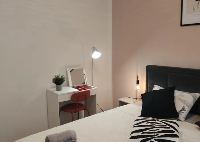 Lux Arena Ema Apartman Póla
